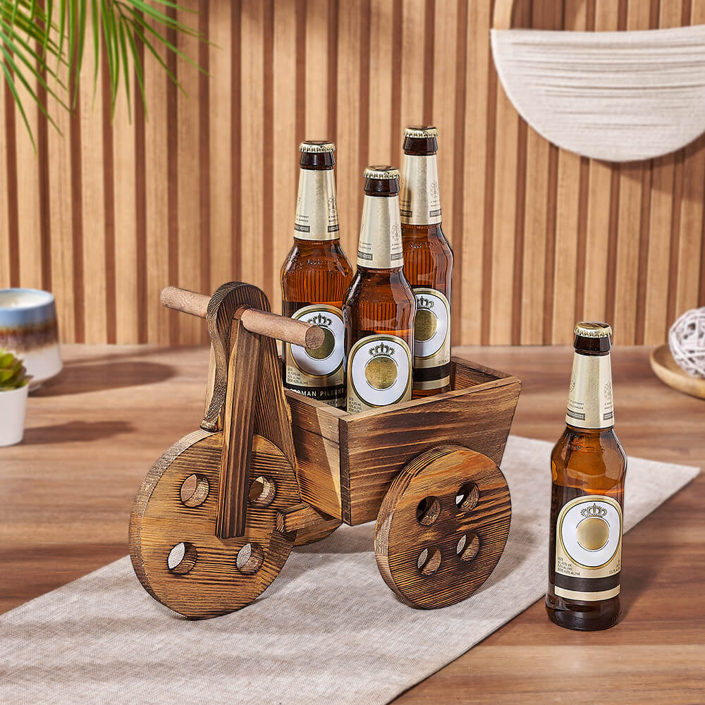 Wooden Cart with Four Beer Bottles – how the gift is presented