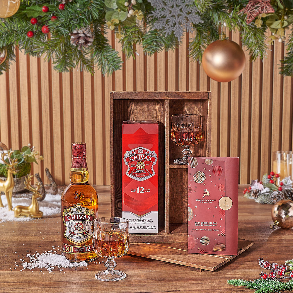 Liquor Gift Set with Wooden Decanter – how the gift is presented