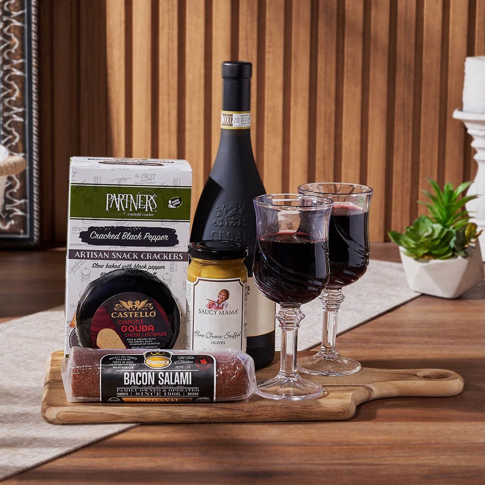 Wine and Cheese Appetizer Basket – how the gift is presented
