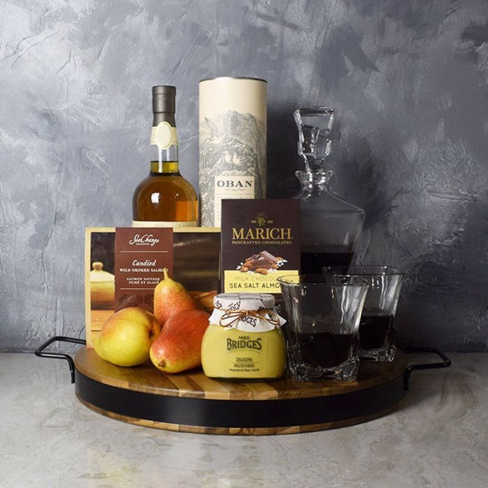 Premium Liquor Decanter Gift Set – how the gift is presented
