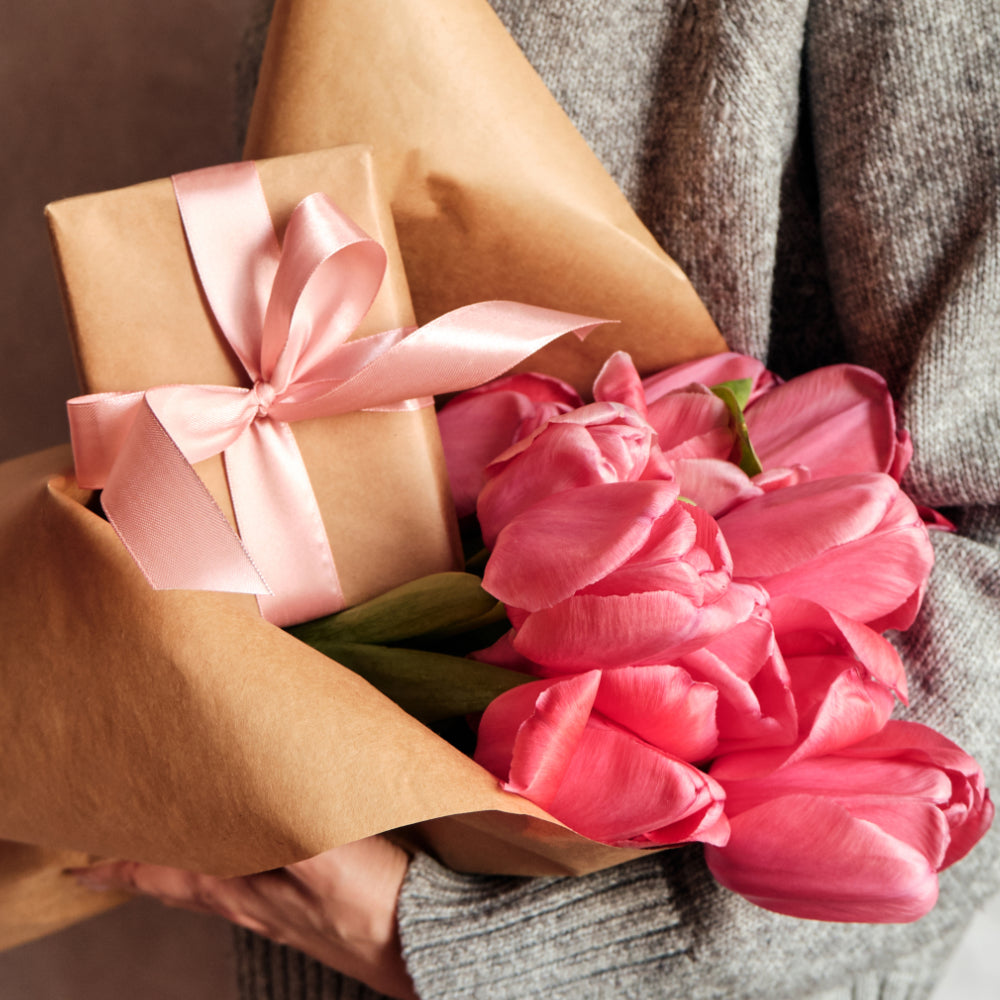 Rhode Island Baskets - Wines, Chocolates, Gourmet Food, Cheese, Crackers, Meats, Portsmouth Gift Baskets Delivery. Rhode Island Baskets - Wines, Chocolates, Gourmet Food, Cheese, Crackers, Meats, Portsmouth Gift Baskets Delivery.