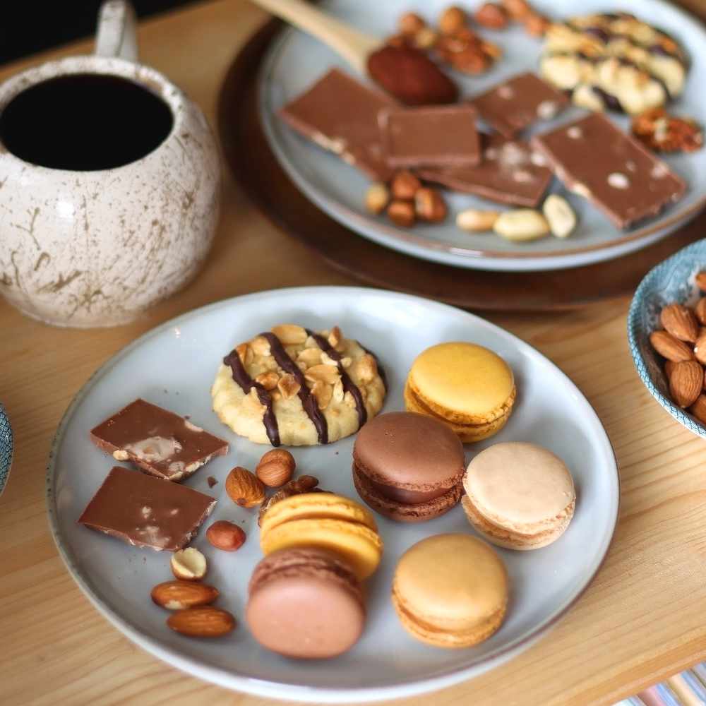 Gourmet gift, gourmet, nuts, fruits, chocolate, coffee, Portsmouth Gift Baskets Delivery Gourmet gift, gourmet, nuts, fruits, chocolate, coffee, Portsmouth Gift Baskets Delivery