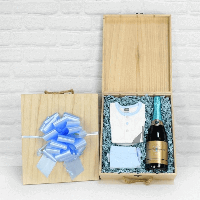 New Baby Boy Champagne – how the gift is presented
