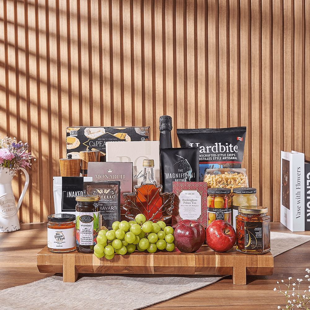 Kosher Holiday Sparkling Wine and Gourmet Food Basket – how the gift is presented