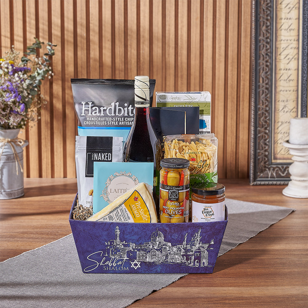 Kosher Wine and Shabbat Snack Basket – how the gift is presented