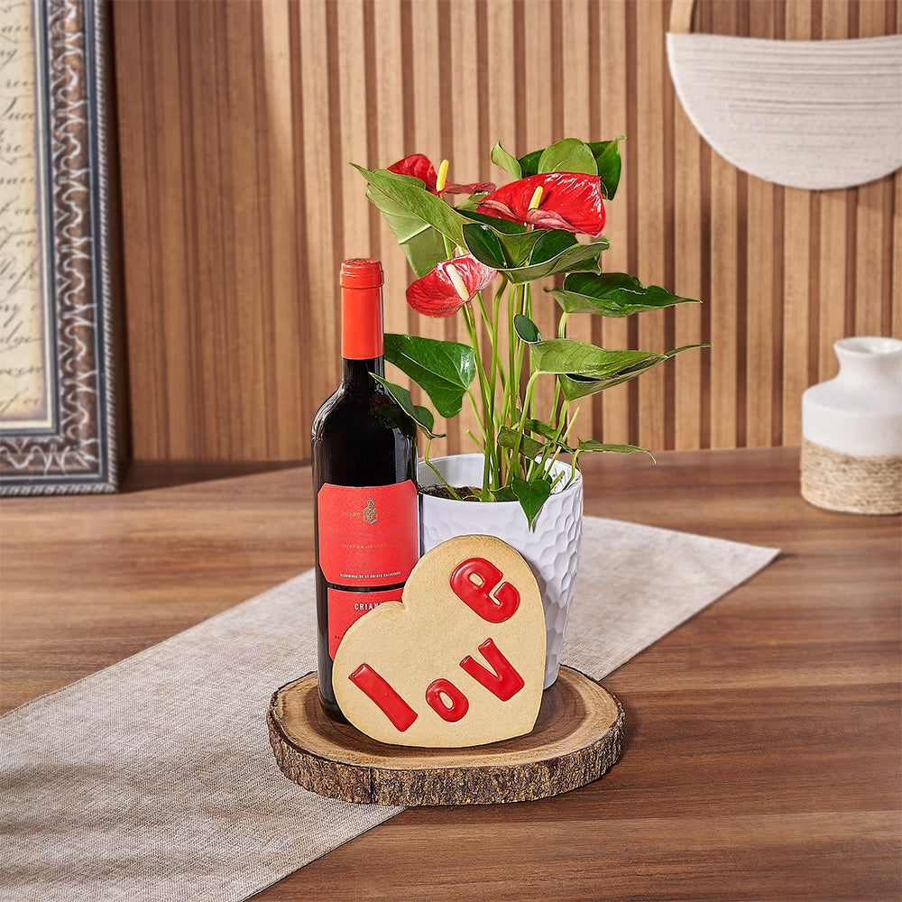 Valentine's Day Wine Basket with Cookie – how the gift is presented