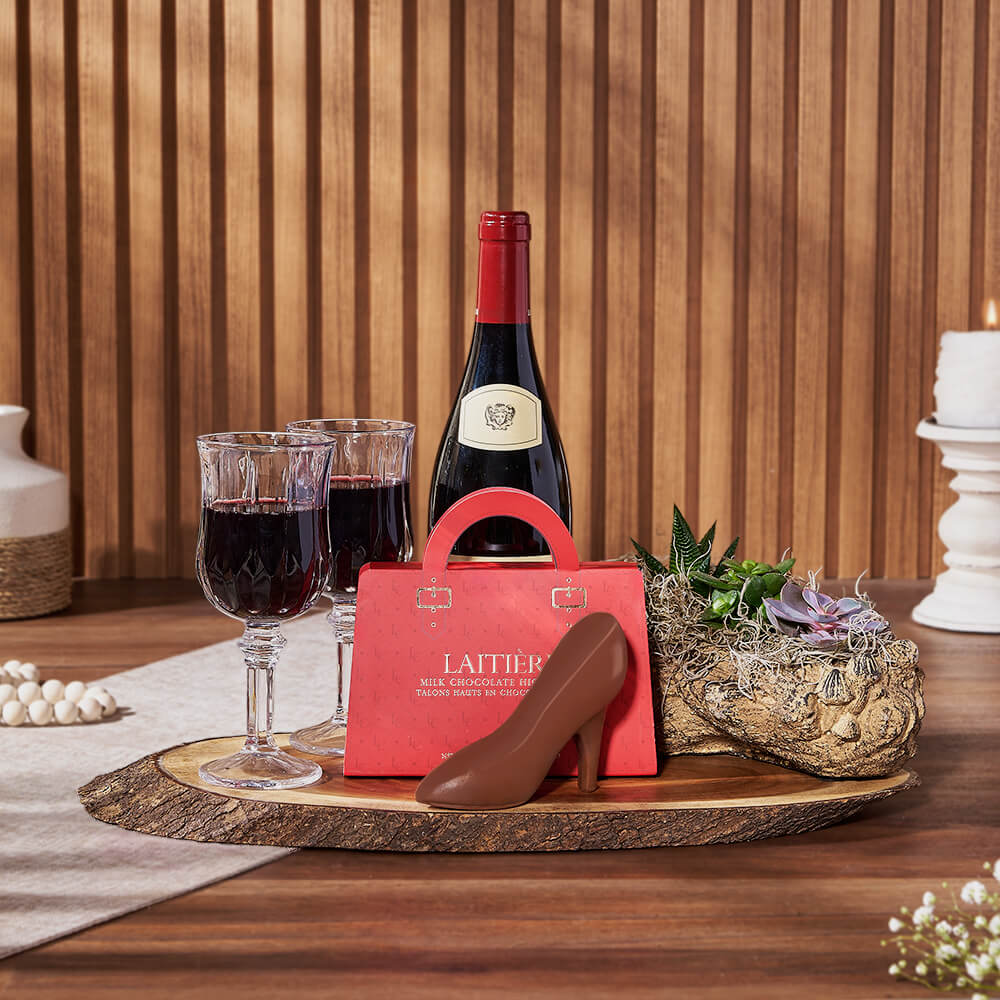 Wine Basket with Succulent Planter – how the gift is presented