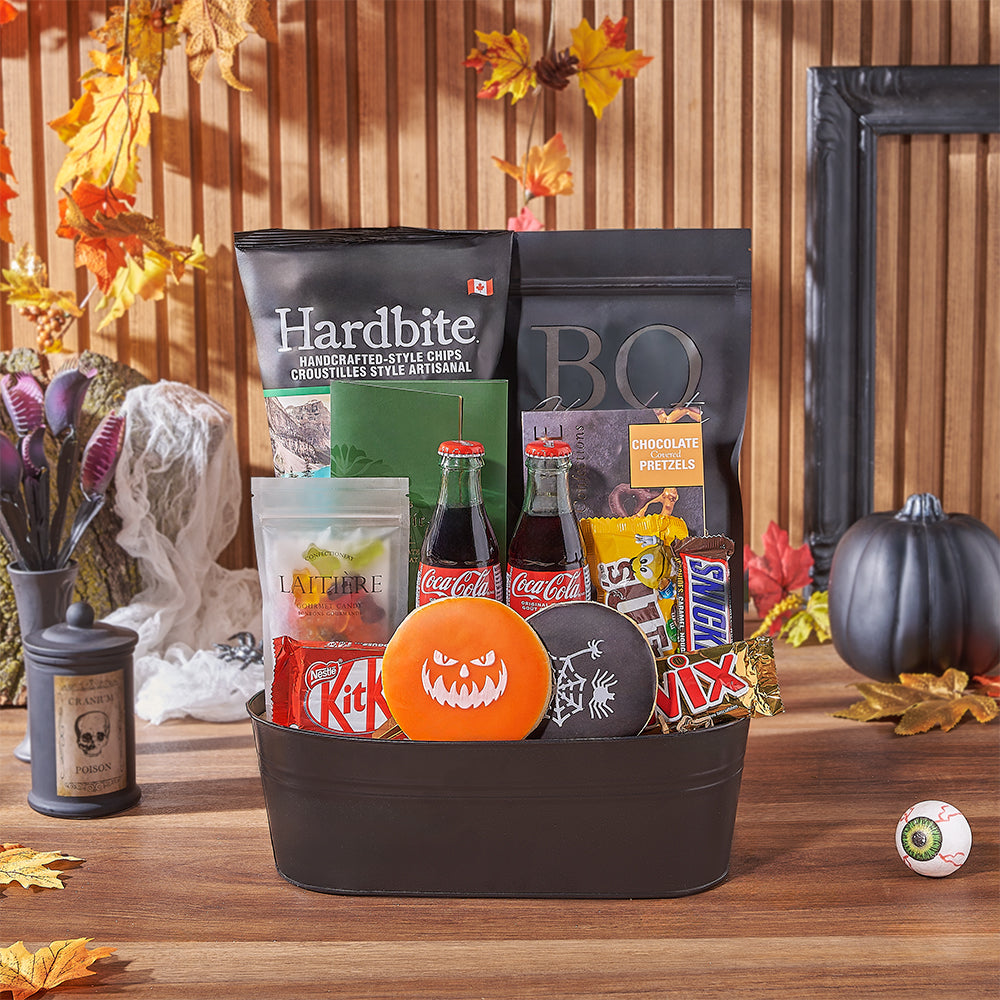 Festive Halloween Candy Basket – how the gift is presented