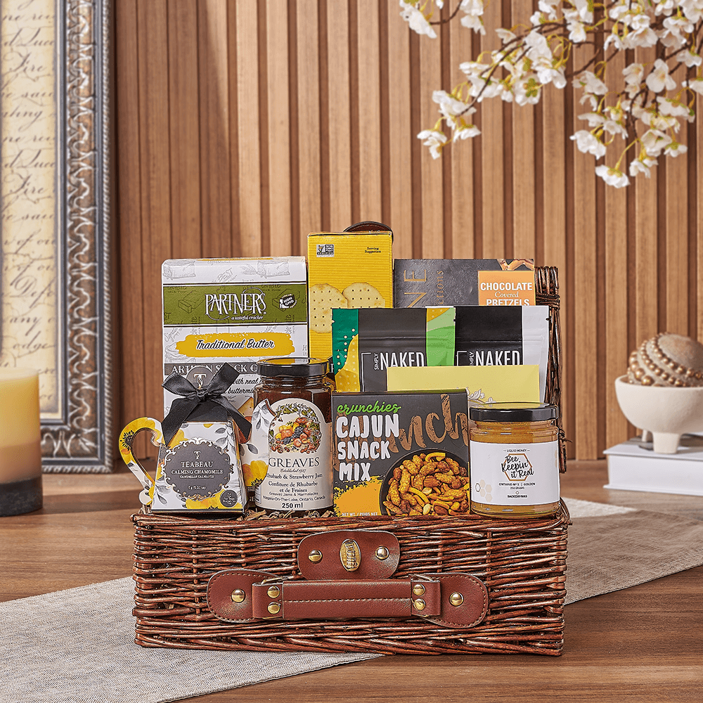 Prepared Rhode Island gift baskets arranged for Providence metro delivery