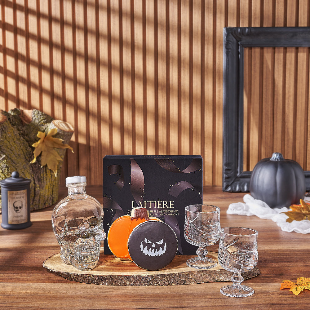Halloween Crystal Head Vodka Basket – how the gift is presented