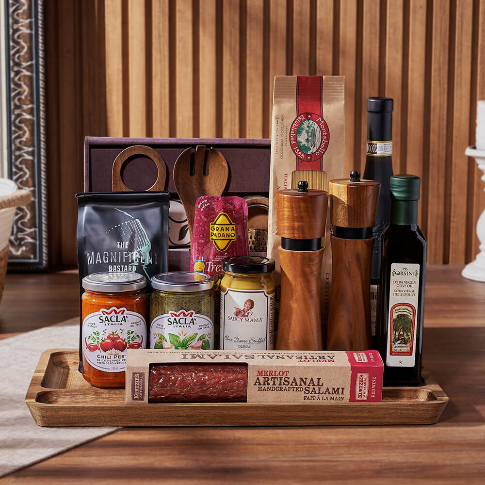 Deluxe Wine Basket with Olive Oil and Salami – how the gift is presented