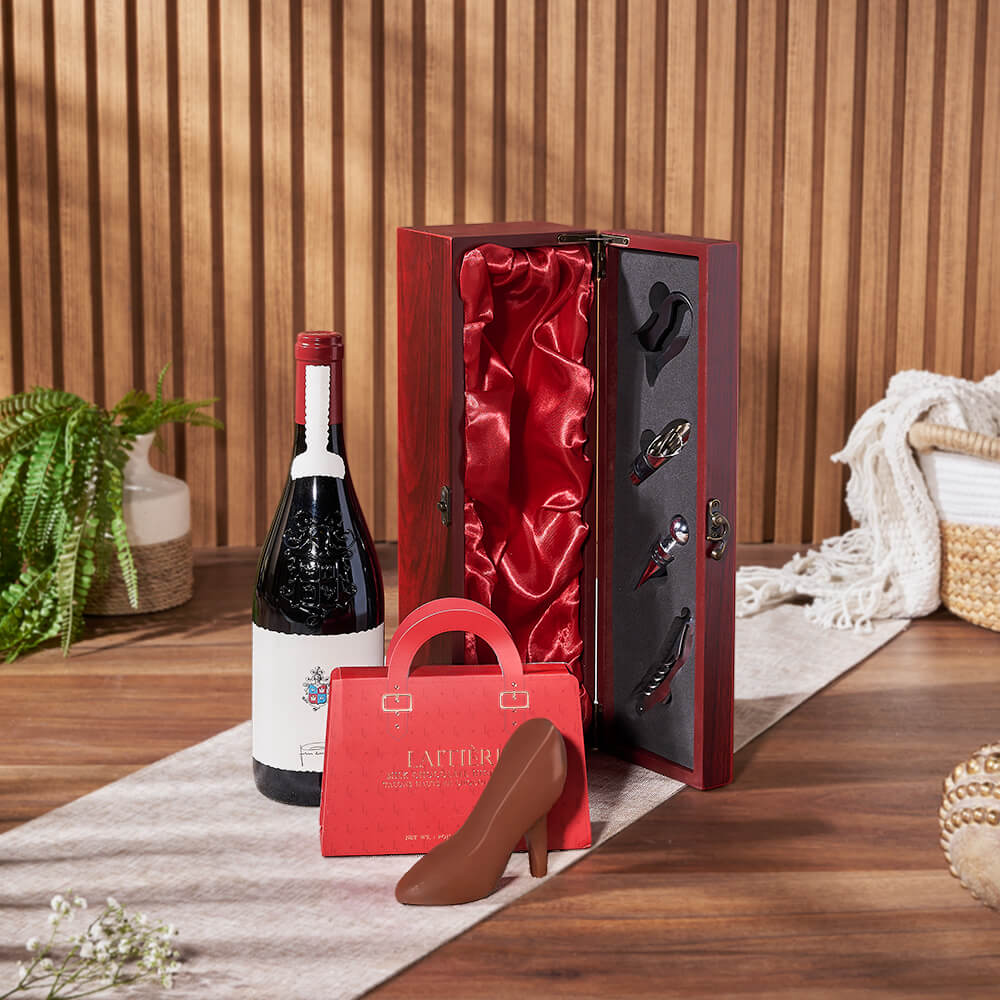 Wine and Chocolate Heel Gift Box – how the gift is presented