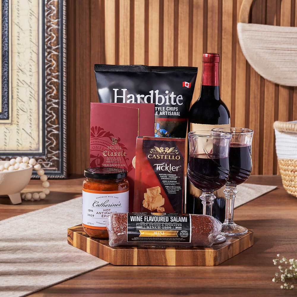 Cheddar Cheese and Wine Gift – how the gift is presented