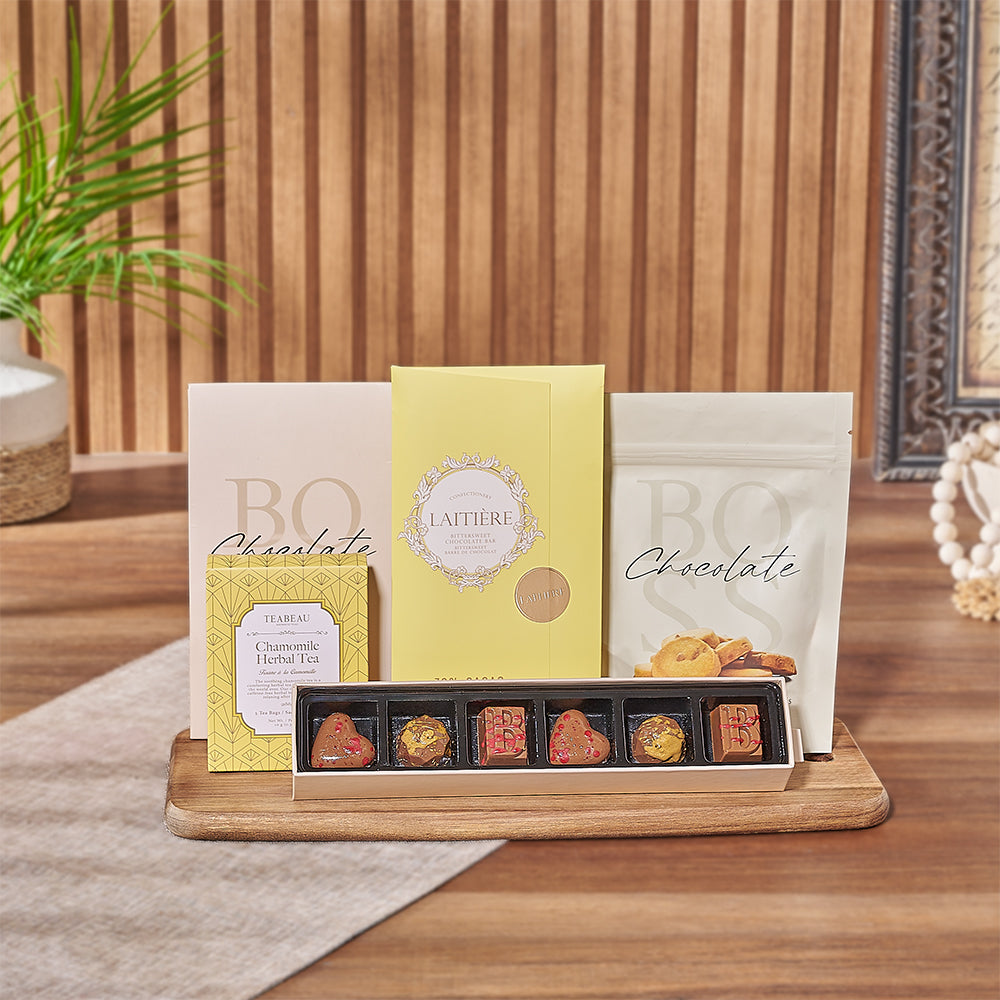 Truffles and Acacia Board Set – how the gift is presented